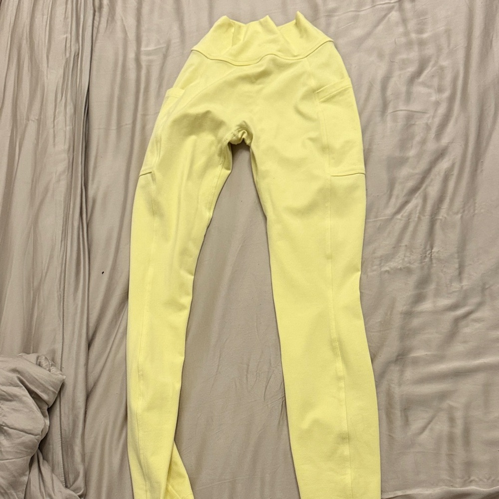 Bombshell Sportswear Lemon Leggings